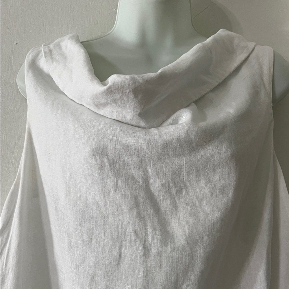 LUCA VANUCCI White Sleeveless Cowl Neck dress - Picture 2 of 11